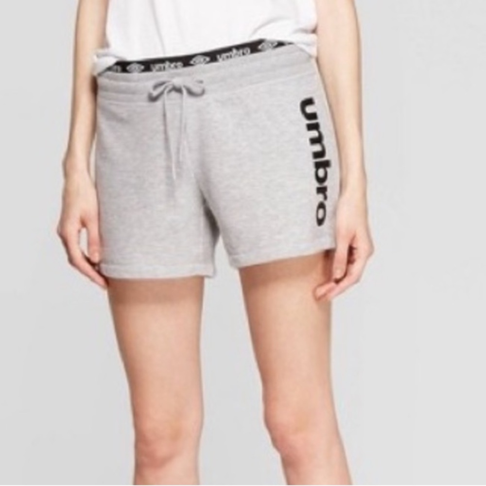 UMBRO GRAY ATHLETIC SHORTS